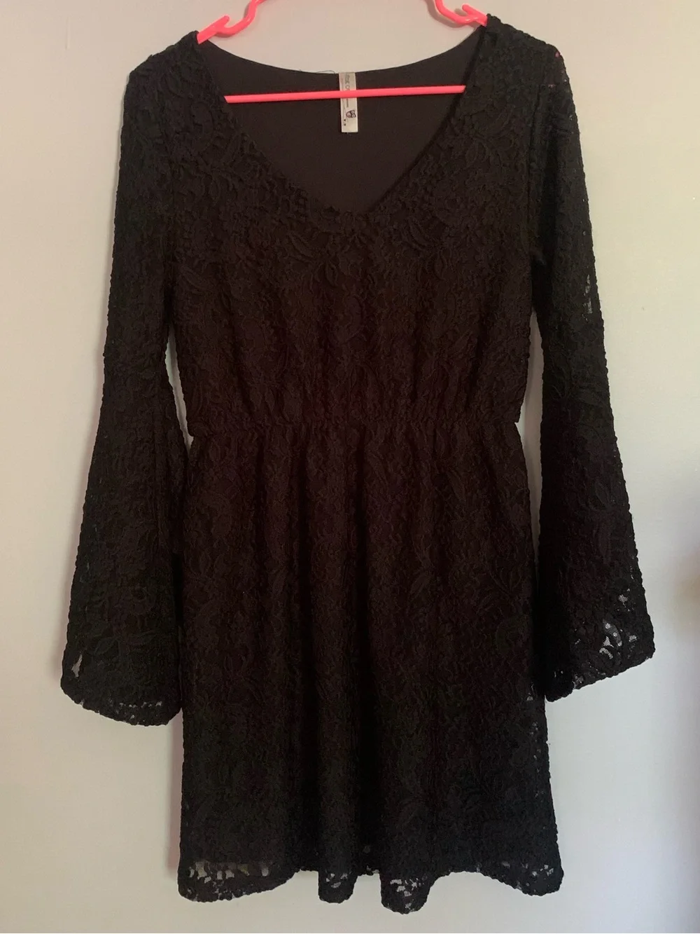 Pink Owl Black Lace Long-Sleeve V-Neck mini Dress, size Small